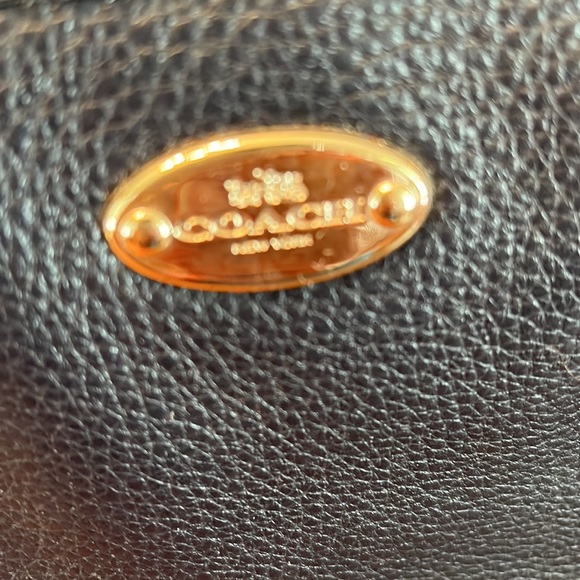 Coach Bag LIKE NEW - Picture 2 of 9